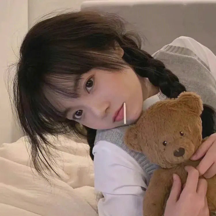 《小小克星第一季》海报