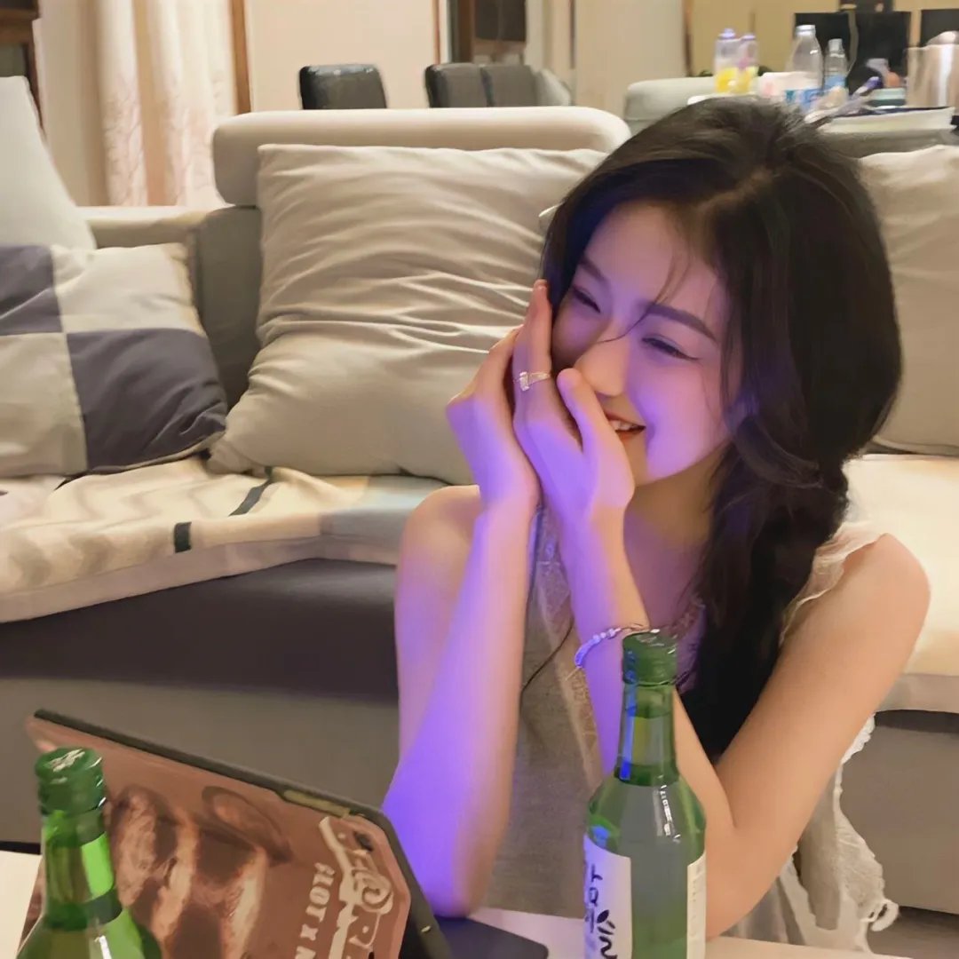 《安东尼娅:一个女子的肖像》海报